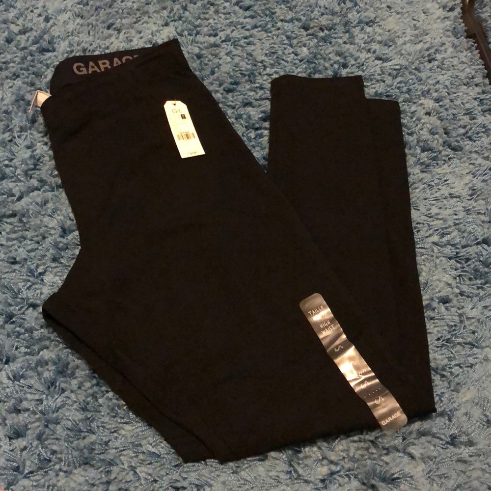 *NWT* Black Leggings